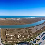 The Blue House, Pedras D'el Rei, Tavira