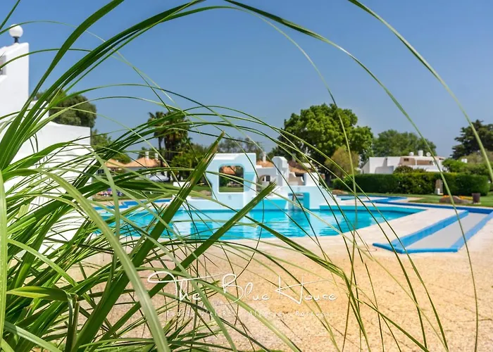 The Blue House, Pedras D'el Rei, 3*