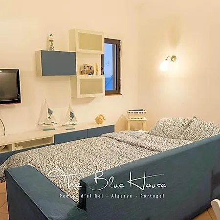 The Blue House, Pedras D'el Rei,